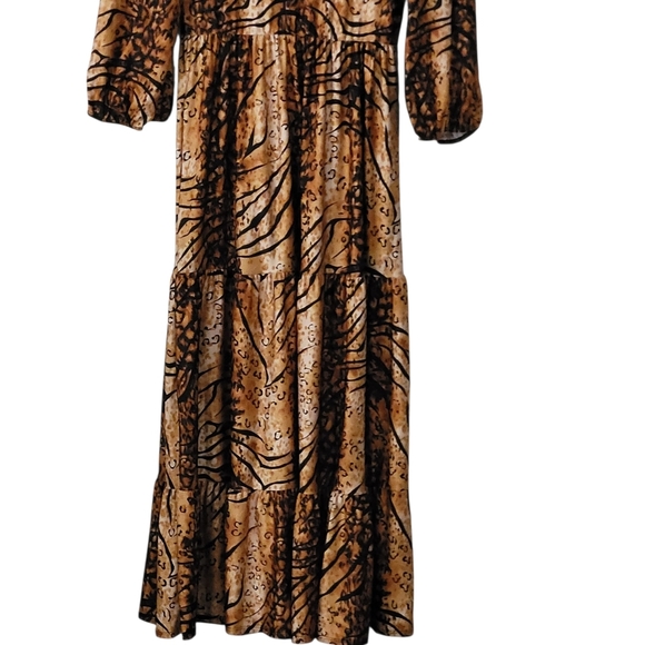 Tiger Print Blossom 3/4 Sleeve Front Pocket Tiered Midi Dress - Picture 13 of 15